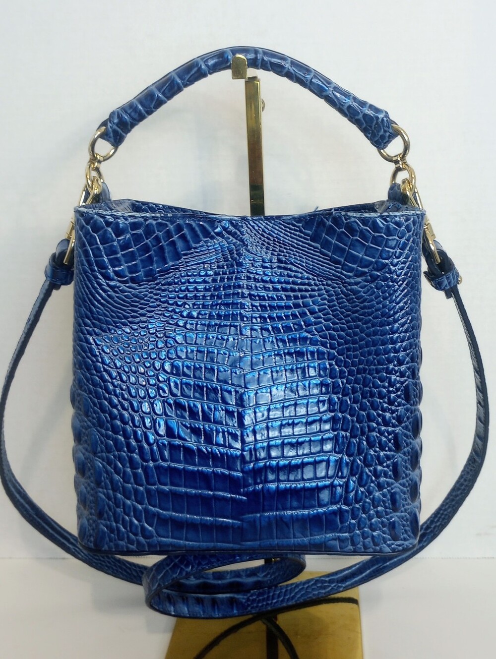 Brahmin Amelia Bucket Bag In Bluebonnet, Crocodile Embossed Leather Crossbody - Picture 3 of 9